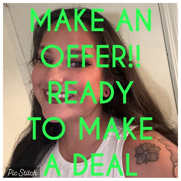 Hi! I’m Alena, welcome to my closet!! - Picture 5 of 7